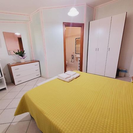 B&B Il Girasole SantʼAnna Arresi Εξωτερικό φωτογραφία