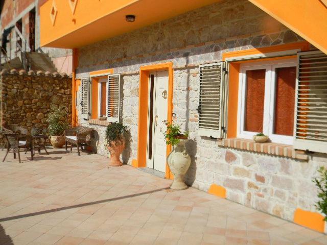 B&B Il Girasole SantʼAnna Arresi Εξωτερικό φωτογραφία