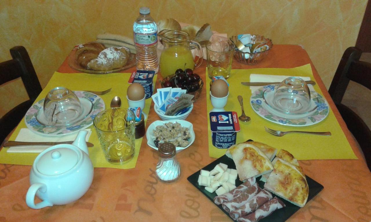 B&B Il Girasole SantʼAnna Arresi Εξωτερικό φωτογραφία
