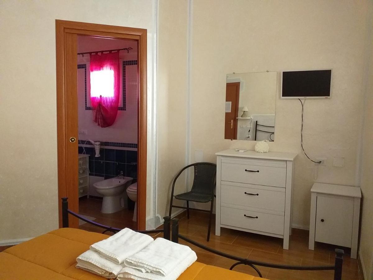 B&B Il Girasole SantʼAnna Arresi Εξωτερικό φωτογραφία