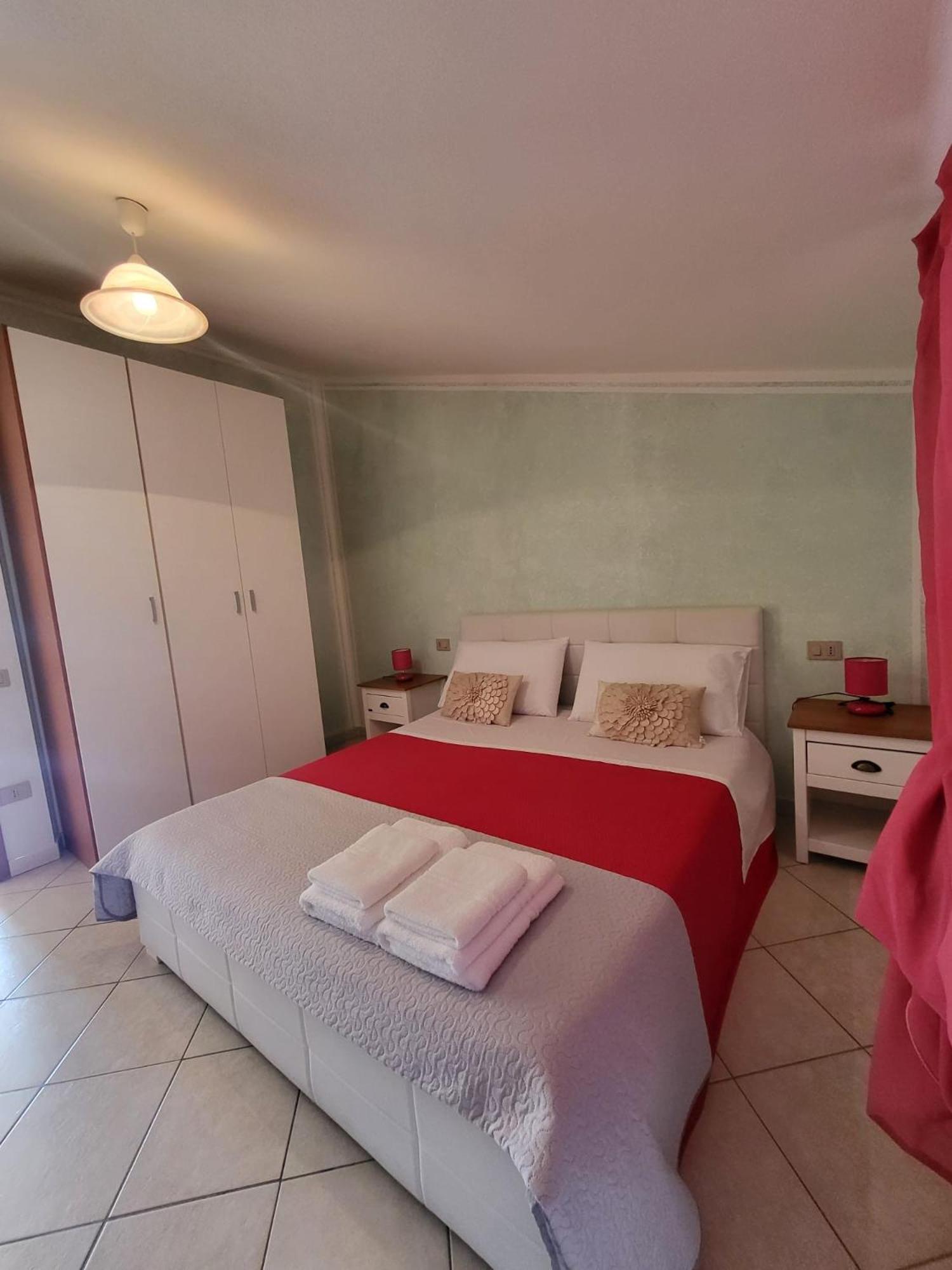 B&B Il Girasole SantʼAnna Arresi Εξωτερικό φωτογραφία