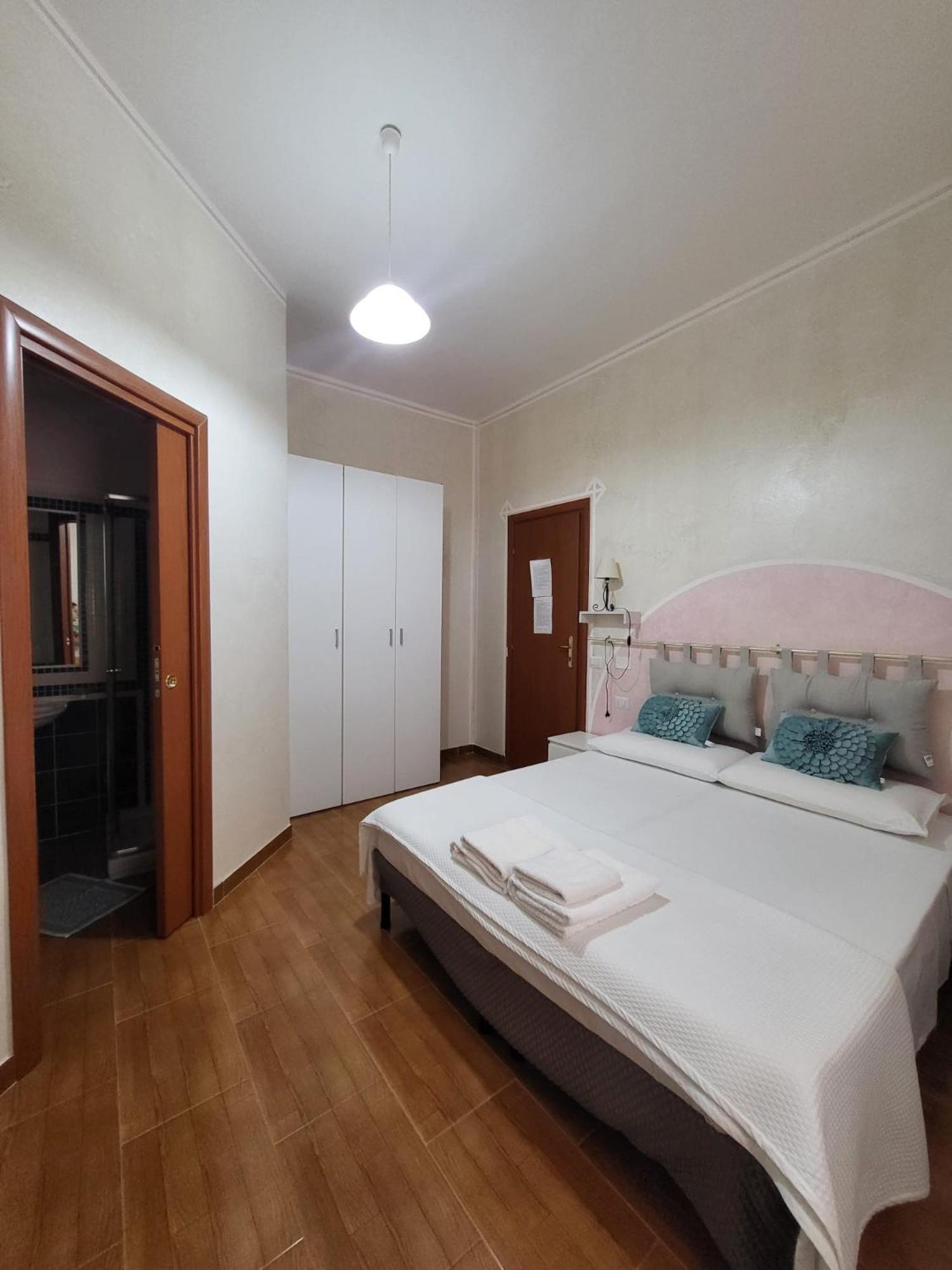 B&B Il Girasole SantʼAnna Arresi Εξωτερικό φωτογραφία
